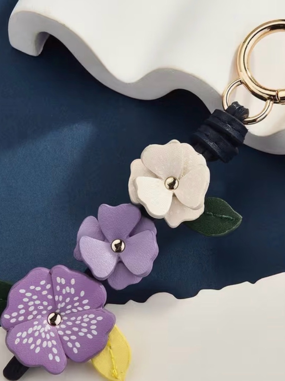 Floral Hanging Charm - Picture 5 of 5